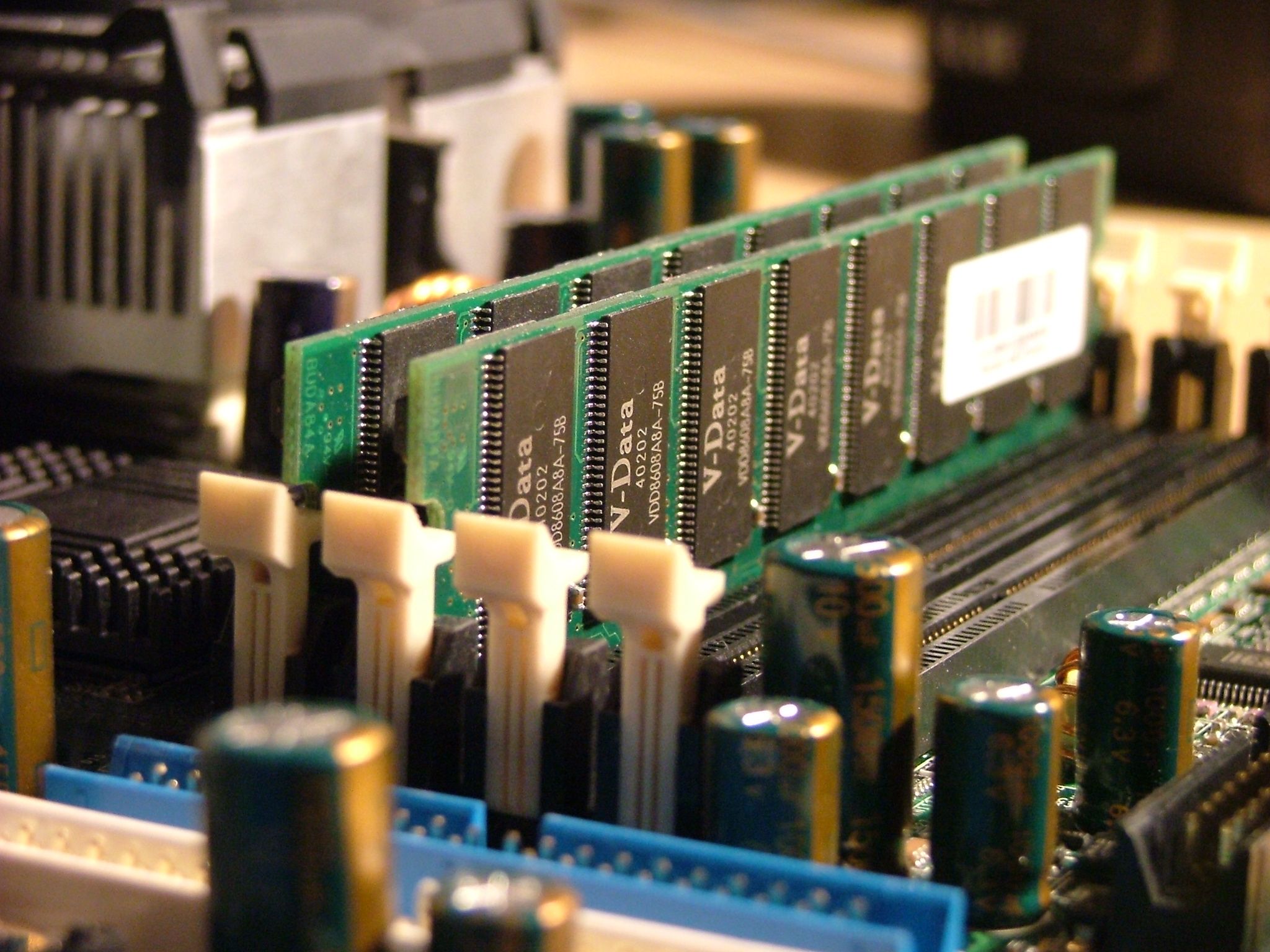 Ram n. Оперативная память компьютера. Память компьютера ОЗУ. Оперативная память ozu. 075d Оперативная память.