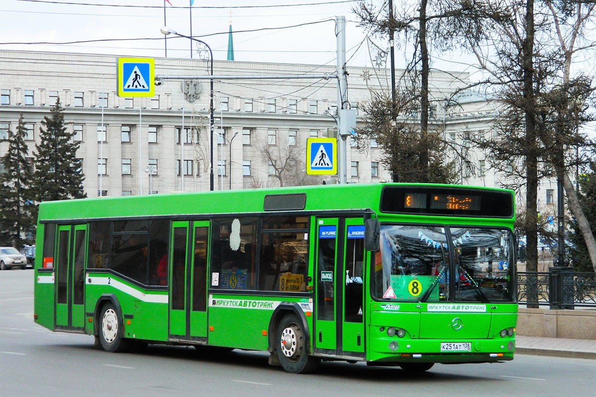 Иркутский транспорт. Иркутскавтотранс МАЗ. Автобус Иркутск. Автобус 8. Зеленый автобус.