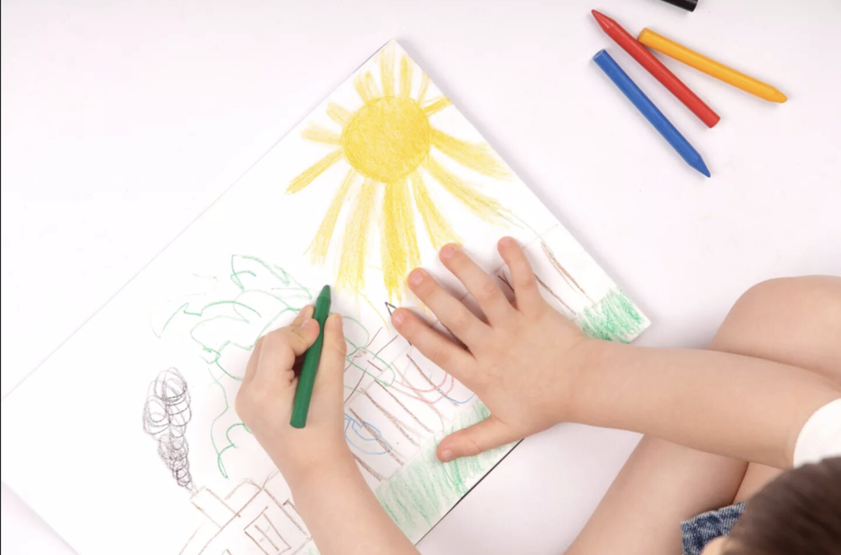 Paint the scene. Рисование. Рисование для детей. Рисование для дошкольников. Руки для рисования.